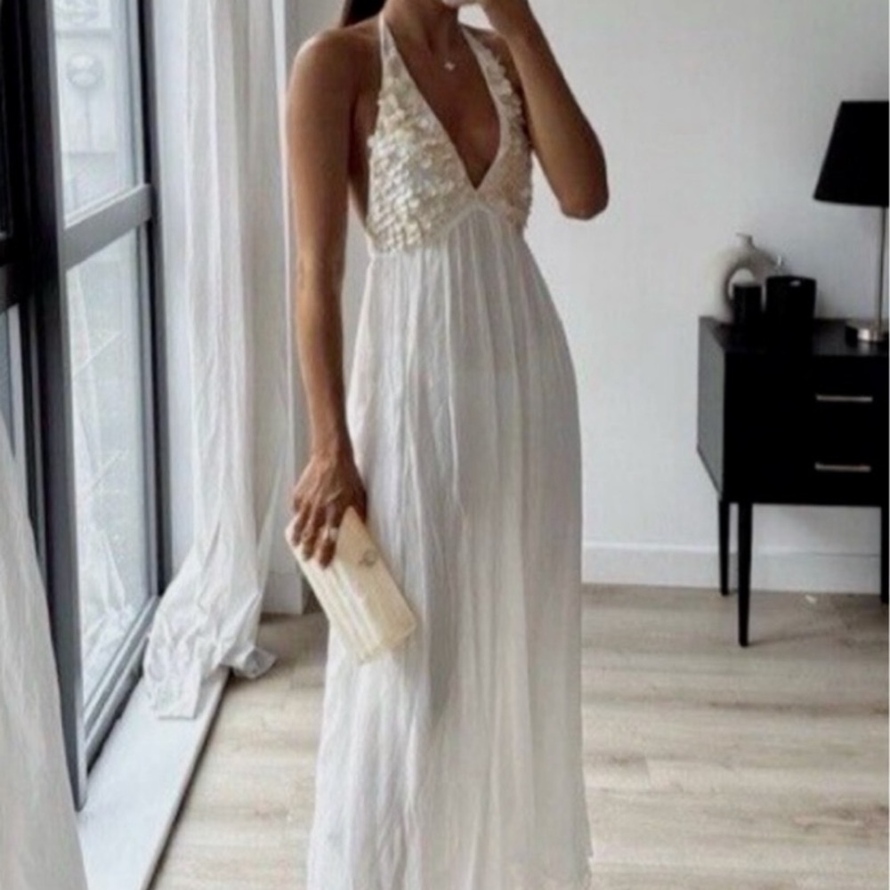 HELP ME FIND THIS DRESS FOR MY BEST FRIENDS BACH TRIP!! ZARA SHELL DRESS